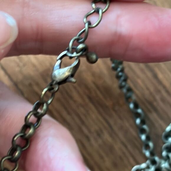 Antique/tarnished gold chain mail beaded statement necklace - Picture 5 of 5